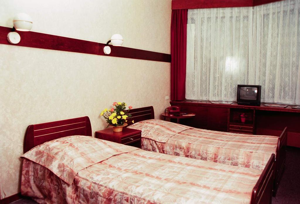 Azimut Hotel Smolenskaya Moscow Room photo